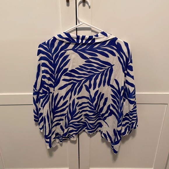 H&M resort top - Picture 3 of 3